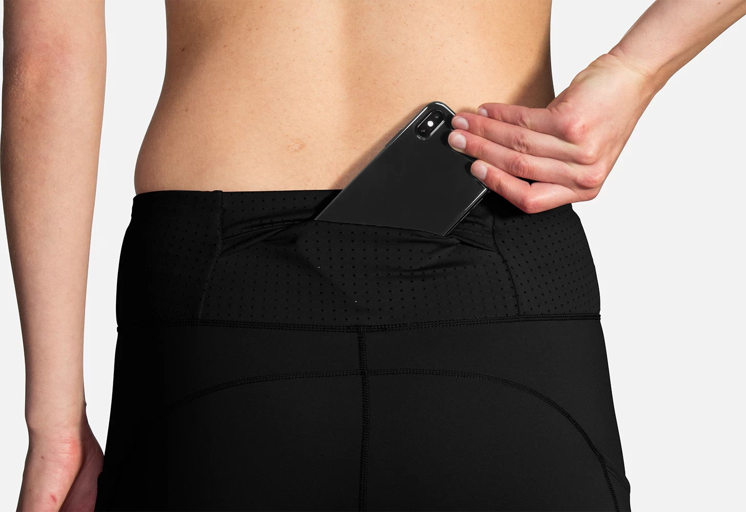 BROOKS Women's Method 7/8 Tight (001 - Black) - Image 4